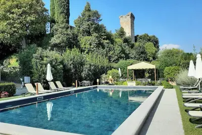 Image de Appartement 'Antica Torre Virgilio' avec vue sur la montagne, Wi-Fi et climatisation