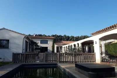Image de Villa type Ascienda espagnole de plein pied! Idéale pour les