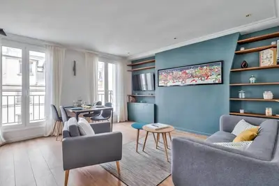 Splendid 3 bdrs Flat in a Prime Location of Paris