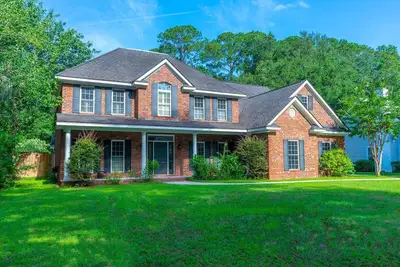 Image de Immaculate 3850 sqft Savannah home for entire family and friends to enjoy