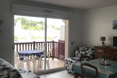 Image de appartement T2 face port
