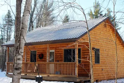 Image de Romantic One-Bedroom Cabin Near Smuggler's Notch