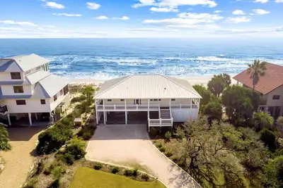 Image de Omg By the Sea- 3br Home in the Plantation- Sleeps 12, Pet Friendly, Beachfront!