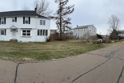 Image de Cozy Beach House - 5 min walk! to Knollwood Beach