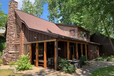 Image de Premier cabin on beautiful Balsam Lake, Wi, large loft and amazing sunset views!