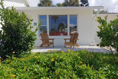 Image de Charming Private Beach 2/2 Home- 1 Minute From the Dune!
