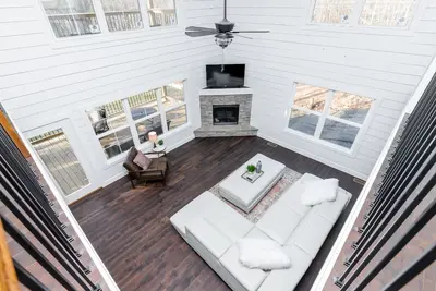 Image de Cozy Lakefront Retreat: Your Nolin Lake Haven for all the seasons