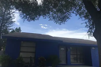 Image de beautiful house. safe neighbor