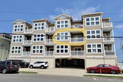 Image de Beautiful Vacation 3 Bedroom Condo one block  from the Beach