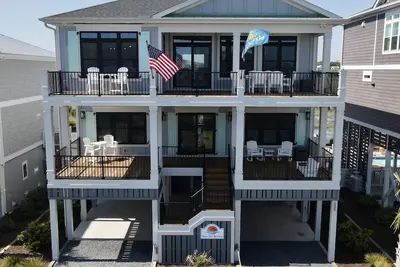 Image de Blue Isle 5br-6bth has Everything. Large Pool. Excellent Outdoor Area. Top Rated