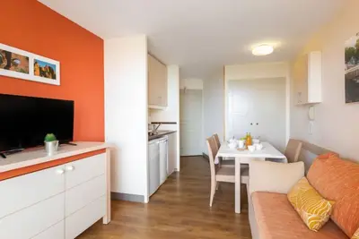 Image de L'Esquinade (G5 130) by Interhome