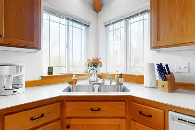 Image de Townhouse golf course views w\/private hot tub, deck, 3 pools, gym, hot tub, A\/C