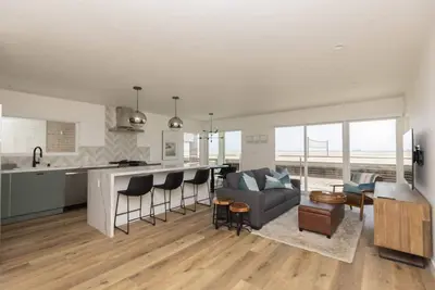 Image de Modern Oceanfront Retreat with Expansive Ocean Views w/Parking Long Beach Peninsula/Belmont