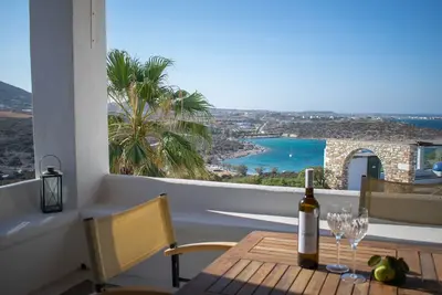 Image de Villa 110 m2 à Agia Irini, à distance de marche de la plage avec accès à la piscine, 7 personnes