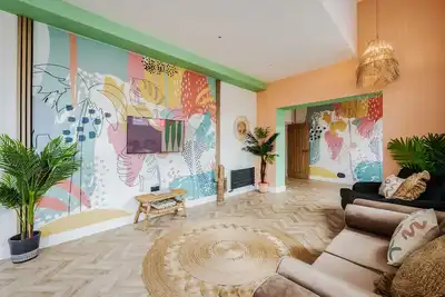 Image de Brand New Ibiza-inspired Tropical & Stylish One bed Apartment
