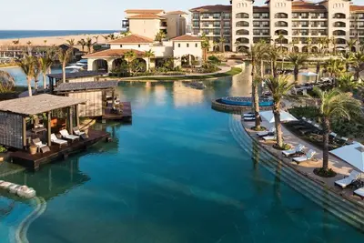 Image de Golfers 18 hole Greg Norman Signature Golf Course Ocean Front Ph