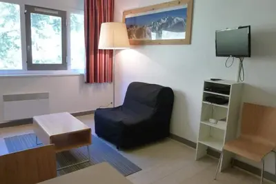 Image de Au pied des commerces, 2ème étage, vue montagne, télévision, casier à ski, 37m², Flaine