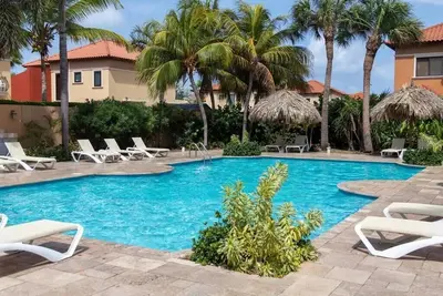 Image de Lovely End Unit Townhouse Close to Beaches and The Famous Tres Trapi Beach.