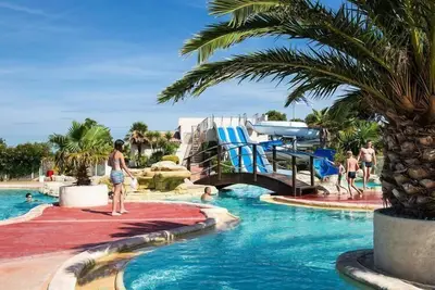 Image de Mobil-home avec terrasse