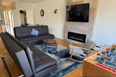 Image de City Explorer- No clean fee \/simple check in 12ppl with 2 king beds