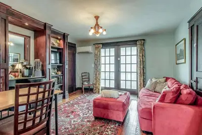 Image de The Honey Bee Suite - Walkable to 12 South