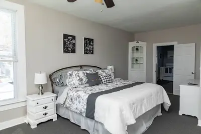 Image de Lovely 3 Bedroom Unit for Longer Stays
