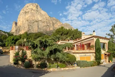 Image de Villa with sea and mountain views