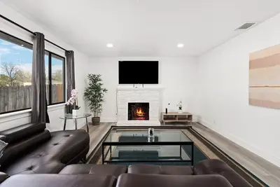 Image de Elegant Spacious 3 Bed/2baths House In Suburb Sac