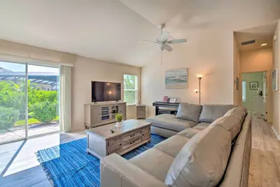 Image de The Villages Retreat w/ Lanai & Lake Views!