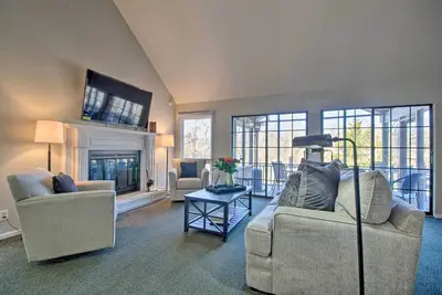 Image de Margaritaville Hideaway: 3 Decks & Fireplace!