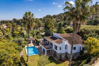 Image de Maison de vacances privée avec piscine privée, Wifi, climatisation, patio, vue panoramique