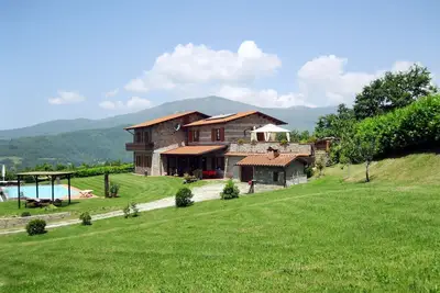 Image de Magnifique maison de vacances pour 8 personnes avec piscine privée, Wifi, Tv, patio et parking
