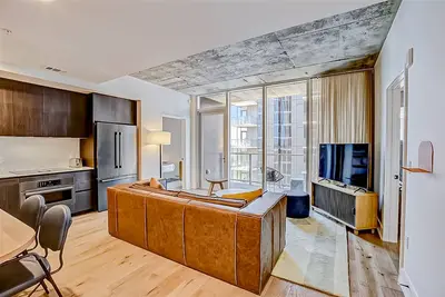 Image de Natiivo Austin condo - awesome lake-view balcony - rooftop pool & gym