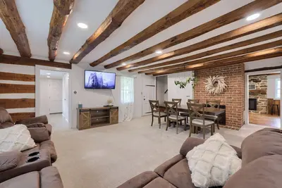 Image de Peaceful Hollow | 4 Bed, 2 Bath