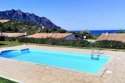Belle villa avec piscine. Résidence en bord de mer dans l'Ogliastra.
