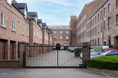 Image de Central York Duplex apartment with free parking