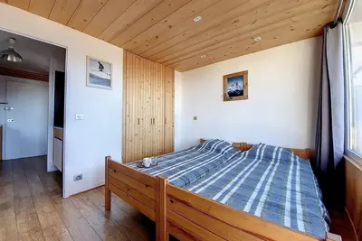 Image de À 50m des pistes de ski, 3ème étage, balcon, télévision, casier à ski, 30m², Les Menuires
