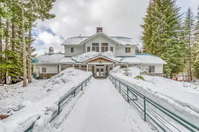 Image de Government Camp Lodge with Hot Tub and Room for the Whole Family!