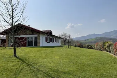 Image de Très belle maison entre mer et montagne