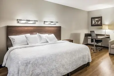 Image de Vacation Starts Here! 2 Comfortable Units, Pets Allowed, Steps to Woburn Mall!