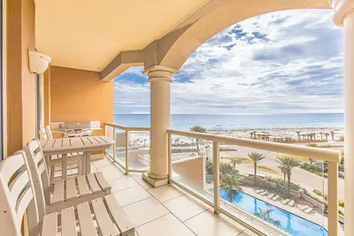 Image de New Listing Tower 3-0603 Gulf Front Beauty!