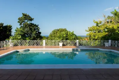 Image de Studio With a Panoramic View of the Caribbean sea