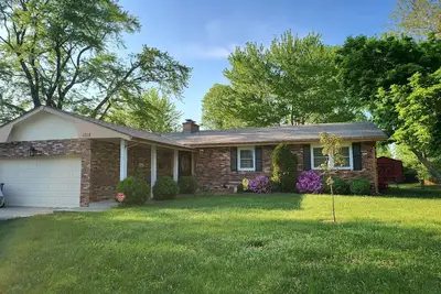 Image de Beautiful 3 bedroom spacious home.
