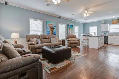 Image de Crystal Moon - a 2 bedroom, 2 bath home that sleeps 8.