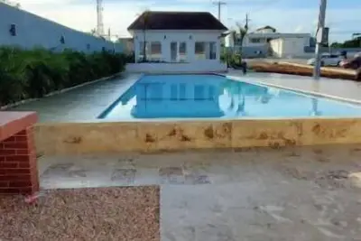 Image de Beautiful apartment in Arenas Gardens complex