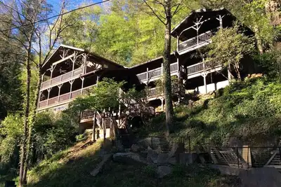 Image de Rustic Cabin on the rapids of Toccoa River