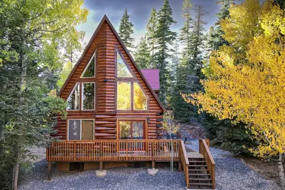 Image de Hike, Bike & Ski: Duck Creek Village A-Frame!