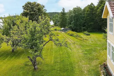 Image de Maison de vacances pour 6 a Nykvarn-By Traum