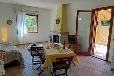 Image de Arimondi cottage with patio and garden