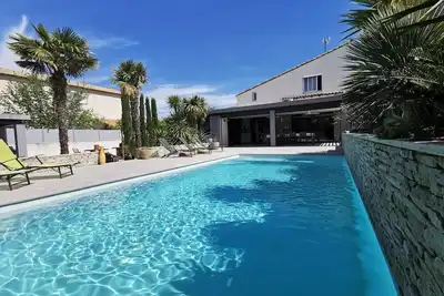 Image de Exceptionnelle villa d architecte de 200m2 avec piscine